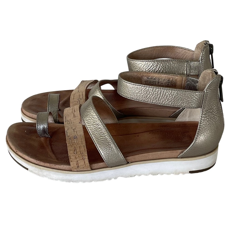 Ugg Zina Maetallic Cork Zip Sandals Size 7.5